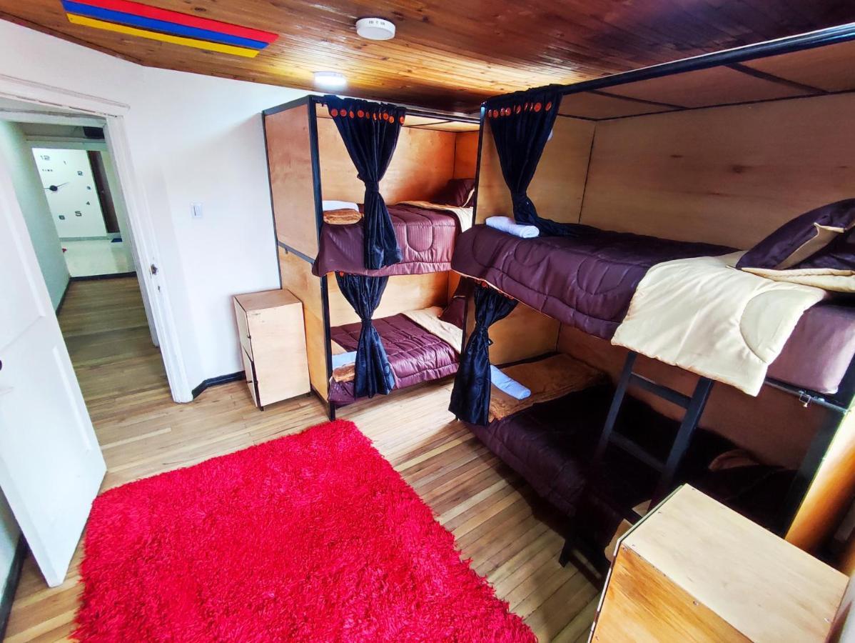 Baruch Capsula Hotell Bogotá Eksteriør bilde